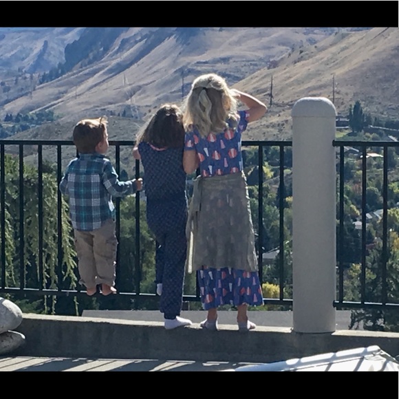 Meet your Posher, Amy - Picture 1 of 1